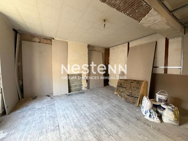 Maison de ville de 104 m² - 3 chambres à restaurer entièrement - centre ville de Montval-sur-Loir (72500)