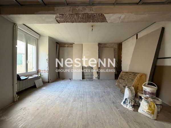 Maison de ville de 104 m² - 3 chambres à restaurer entièrement - centre ville de Montval-sur-Loir (72500)