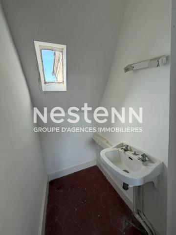 Maison de ville de 104 m² - 3 chambres à restaurer entièrement - centre ville de Montval-sur-Loir (72500)