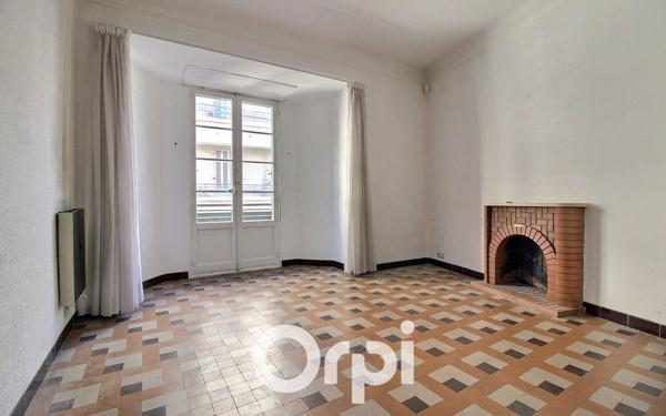 Appartement à vendre    3 pièces • 56 m2 Marseille 5