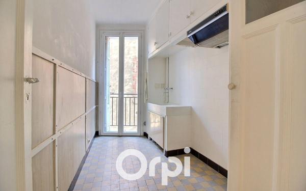 Appartement à vendre    3 pièces • 56 m2 Marseille 5