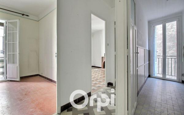 Appartement à vendre    3 pièces • 56 m2 Marseille 5