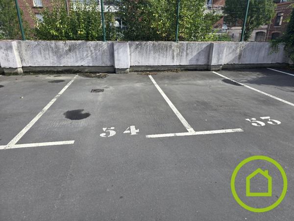 Parking extérieur à LILLE (59000)