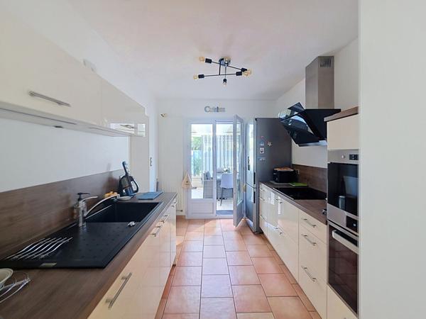 Maison Lucon 4 chambres double garage 130m²