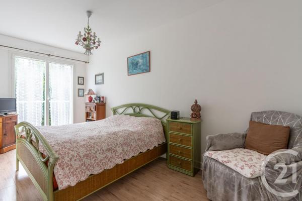 Appartement F4 à vendre  4 pièces - 87,07 m2 ST MAUR DES FOSSES - 94