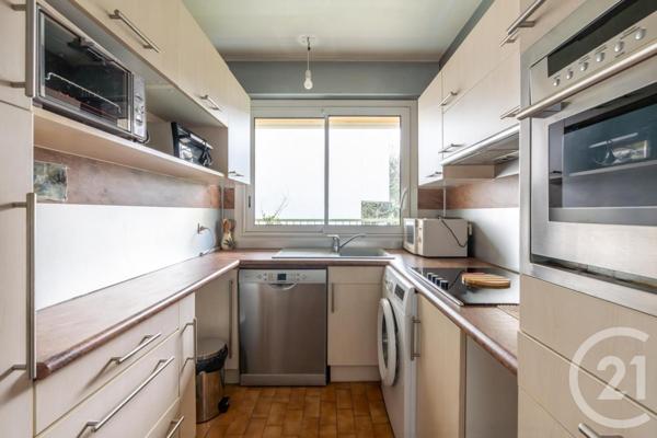 Appartement F4 à vendre  4 pièces - 87,07 m2 ST MAUR DES FOSSES - 94