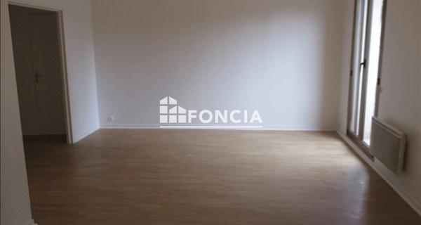 Location Appartement 3 pièces 69.7 m² - ÉTampes 91150