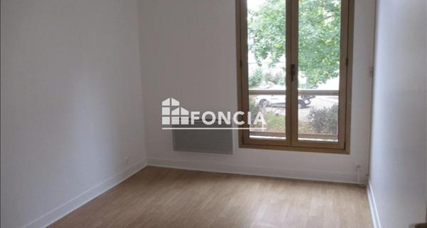 Location Appartement 3 pièces 69.7 m² - ÉTampes 91150