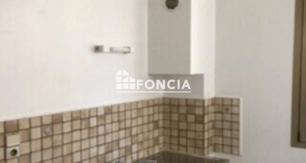 Location Appartement 3 pièces 69.7 m² - ÉTampes 91150