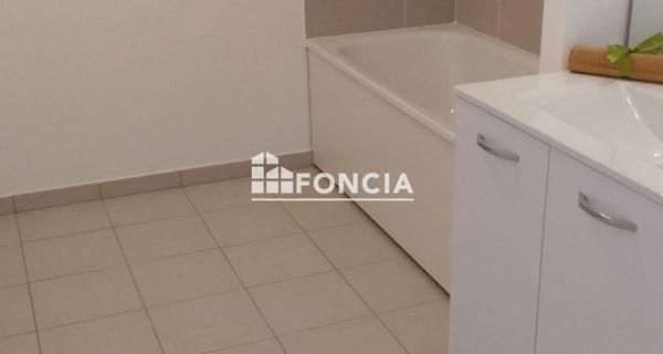 Location Appartement 3 pièces 65.7 m² - Persan 95340