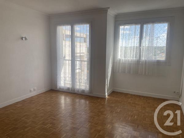 Appartement T3 à vendre  3 pièces - 67,58 m 2   CHATELLERAULT  - 86