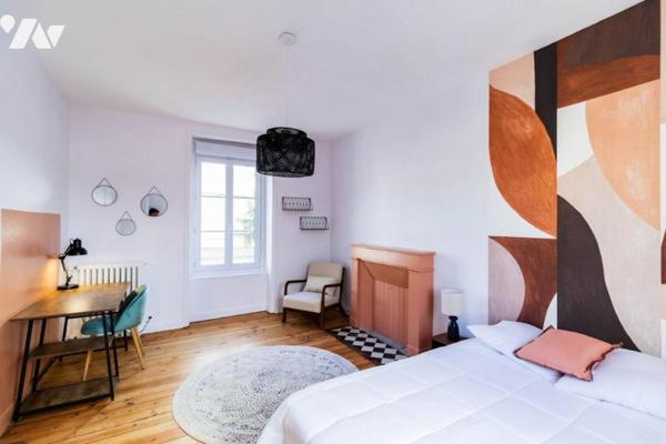 Maison divisée en  6 chambres d'étudiants