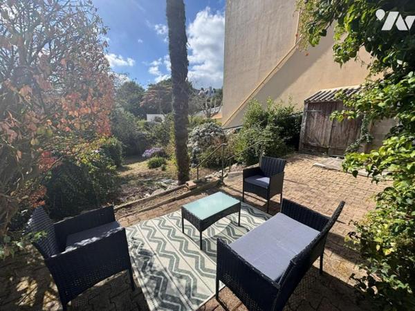 Maison divisée en  6 chambres d'étudiants