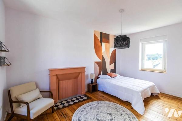 Maison divisée en  6 chambres d'étudiants