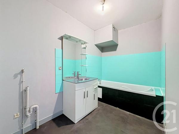Appartement F4 à vendre  4 pièces - 91,50 m 2   HERIMONCOURT  - 25