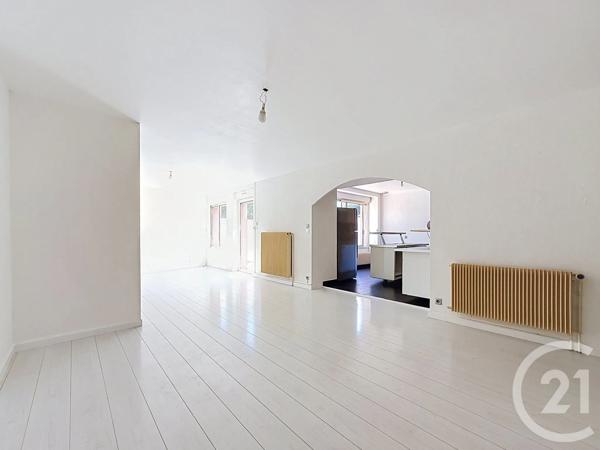 Appartement F4 à vendre  4 pièces - 91,50 m 2   HERIMONCOURT  - 25