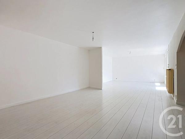 Appartement F4 à vendre  4 pièces - 91,50 m 2   HERIMONCOURT  - 25