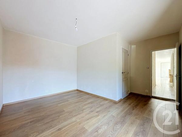 Appartement F4 à vendre  4 pièces - 91,50 m 2   HERIMONCOURT  - 25