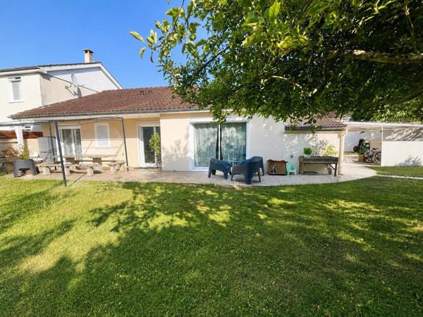 Maison de plain pied - Confort optimal pour toute la famille avec espace jardin