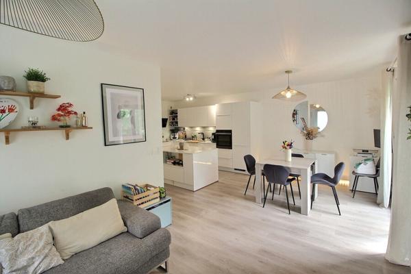 MASSY VILGENIS Appartement Massy 3 pièce(s) de 68,3m2- 2 terrasses