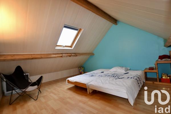 Maison traditionnelle 8 pièces de 181 m² à Osny (95520)