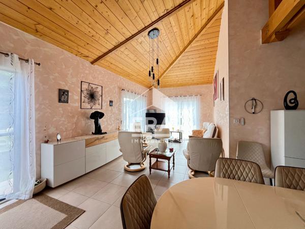 Maison Saint-Pierre-du-Mont 6 pièces 126 m2