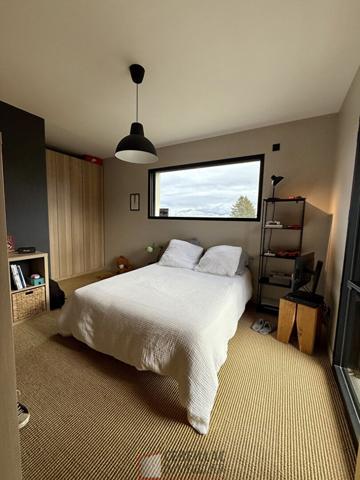 Maison 9 pièce(s) 5 chambre(s) 250 m²