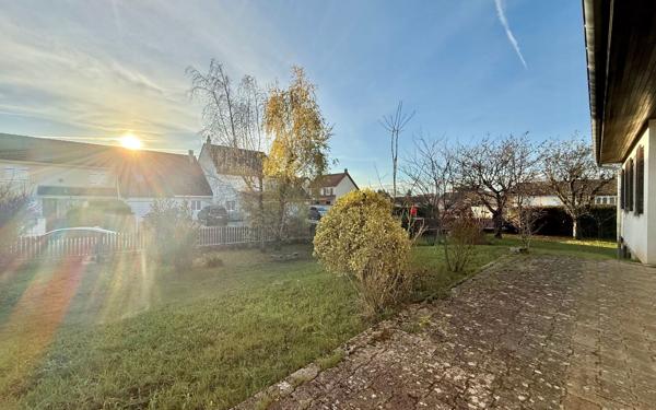 Maison à vendre    5 pièces •  Genlis