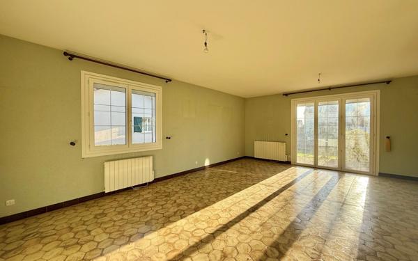 Maison à vendre    5 pièces •  Genlis