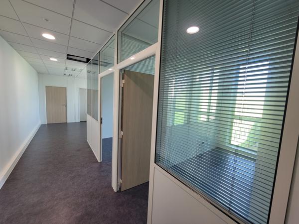 Bureaux à Vendre à La Jonxion