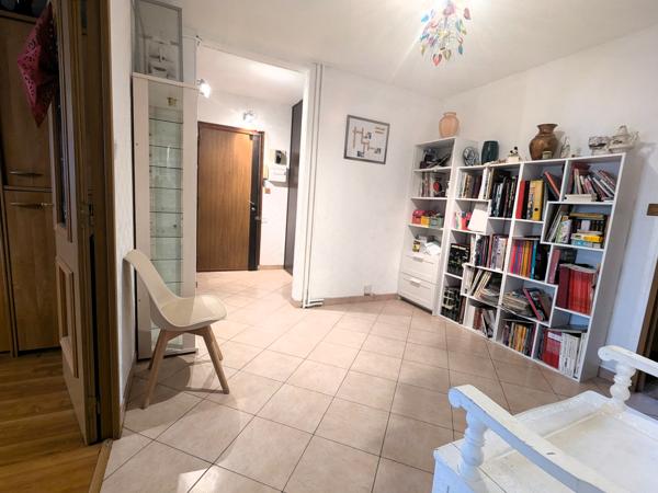 Appartement 5 pièce(s) 3 chambre(s) 101.67 m²