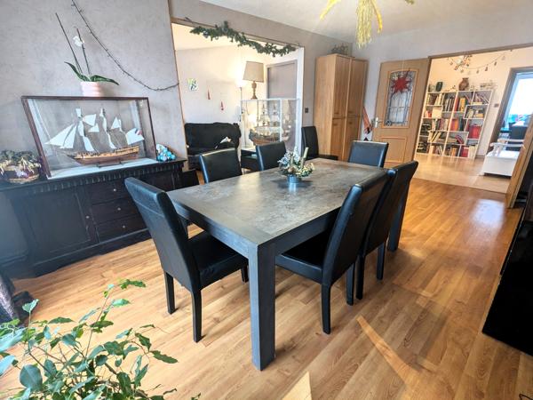 Appartement 5 pièce(s) 3 chambre(s) 101.67 m²