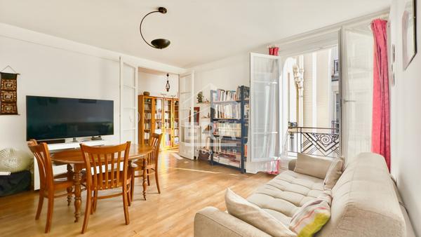 A VENDRE 3P 63M2 BEL ANCIEN IMM. ART DECO GONCOURT CANAL SAINT MARTIN PARIS 10E