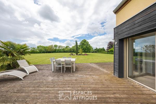 Maison d’architecte en pleine verdure