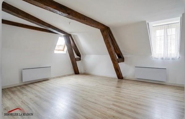 APPARTEMENT SPACIEUSE - Appartement de type T3 offrant ...