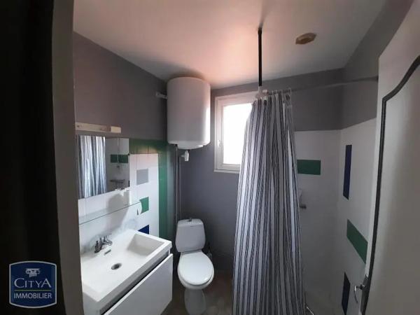 Appartement à louer 2 pièces 27.76m² Cholet (49300)