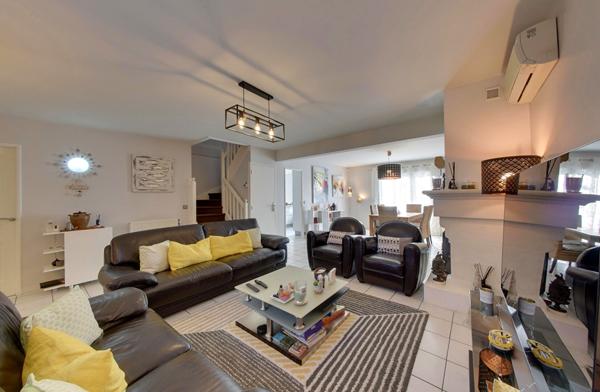 Maison Familiale Kaufman 8 pièces - 215 m2 CHEVRY-COSSIGNY DPE C