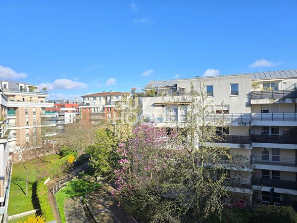 DUPLEX - 2 CHAMBRES + BUREAU - BOX
