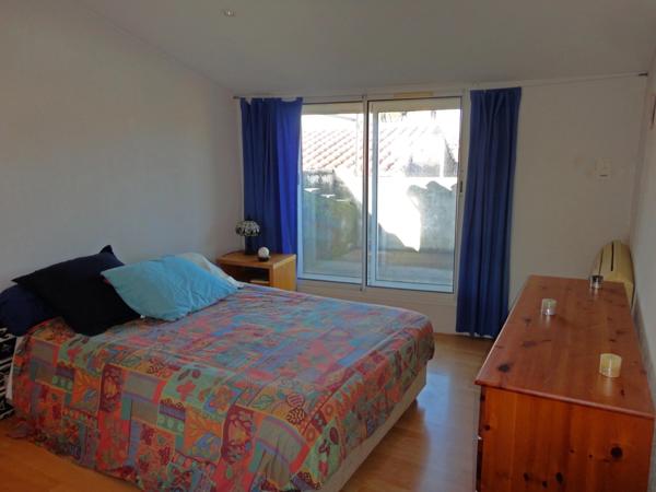 Dpt Pyrénées Orientales (66), à vendre Saint-Estève Maison 4 pièces 72 m² terrasse cour et garage