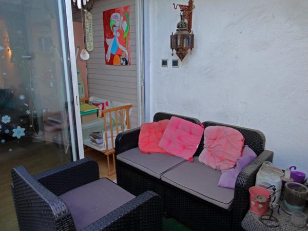Dpt Pyrénées Orientales (66), à vendre Saint-Estève Maison 4 pièces 72 m² terrasse cour et garage