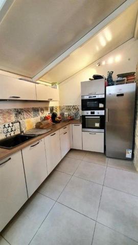 Maison de charme dans le centre historique de Bayeux écoles et commerces à pieds.