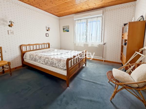 Maison
         3 pièces
        - 67 m² 240 000 €*