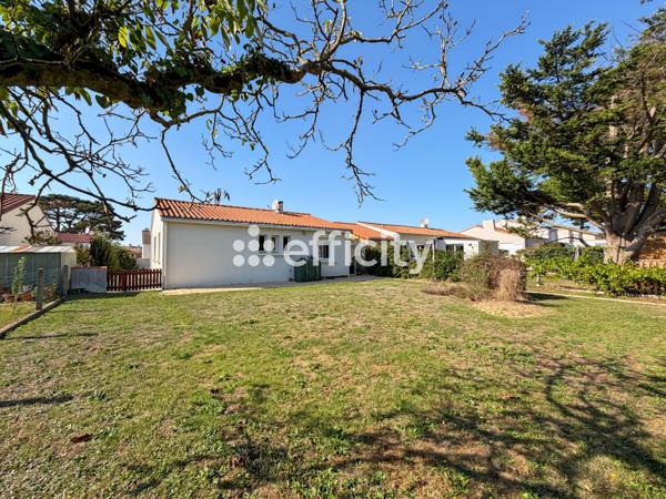 Maison
         3 pièces
        - 67 m² 240 000 €*