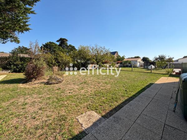 Maison
         3 pièces
        - 67 m² 240 000 €*