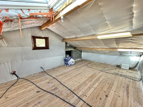 Vente Maison180 m² - 6 Pièces - ST GERMAIN LAPRADE (43700)