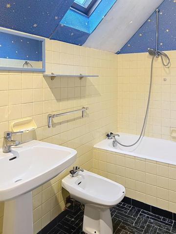 Pavillon 4 chambres à ESSERTENNE-ET-CECEY