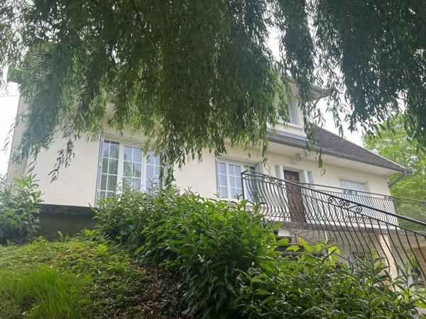 Pavillon 4 chambres à ESSERTENNE-ET-CECEY