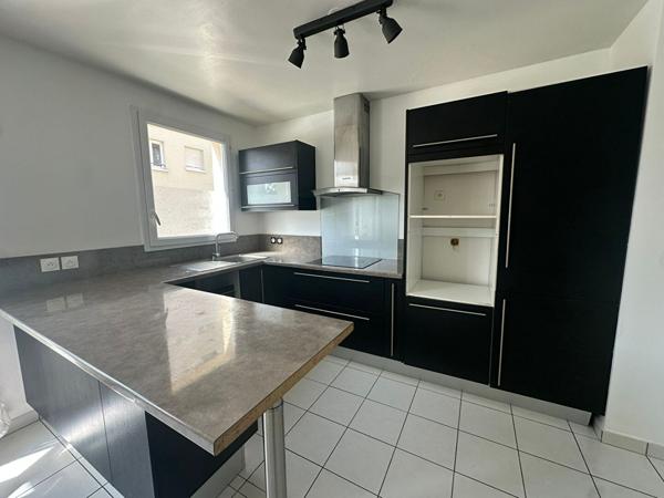 Appartement Meaux 3 pièce(s) 63.5 m2, place de parking a 5min de la gare !!