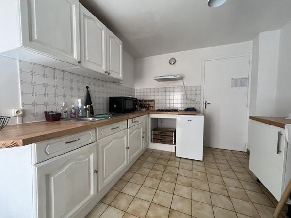 Maison 68 695 € Confolens 4 p 94 m² DPE D