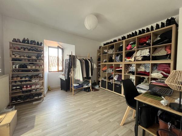 Maison 68 695 € Confolens 4 p 94 m² DPE D